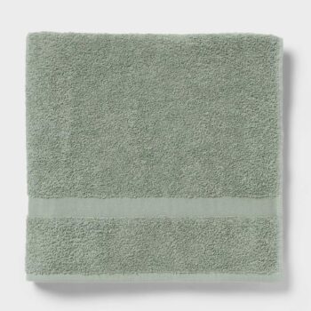 Room Essentials Bath Towel - Sage Green